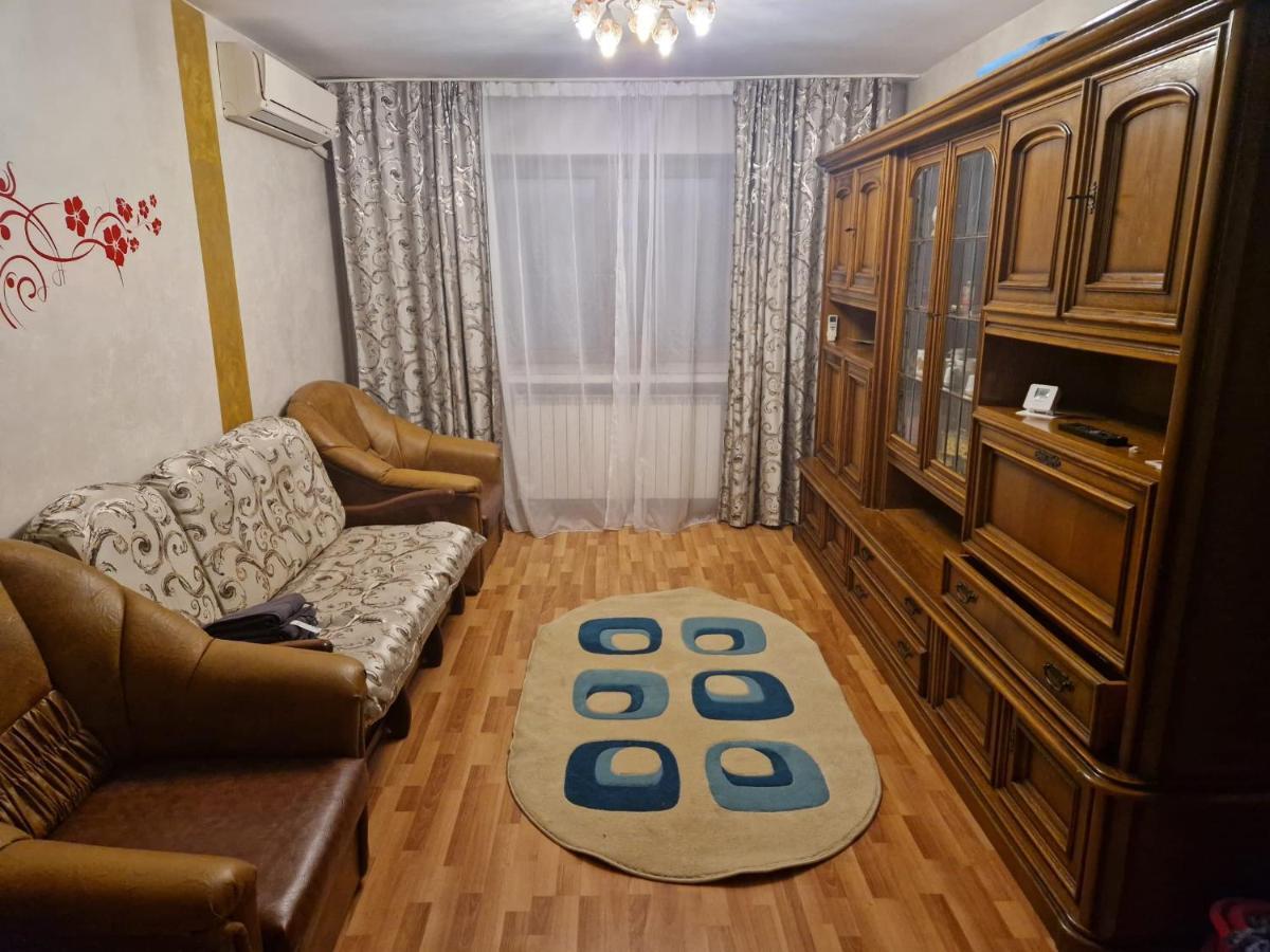 Apartament Victoria Appartement Târgu Jiu Buitenkant foto